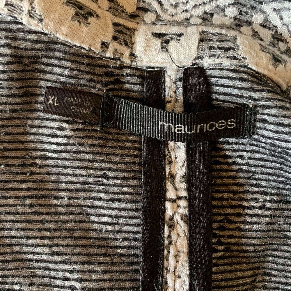 Patterned Sweater Jacket - image 4